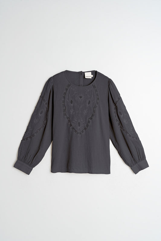 BLOUSE BRODÉE ROMANTIQUE