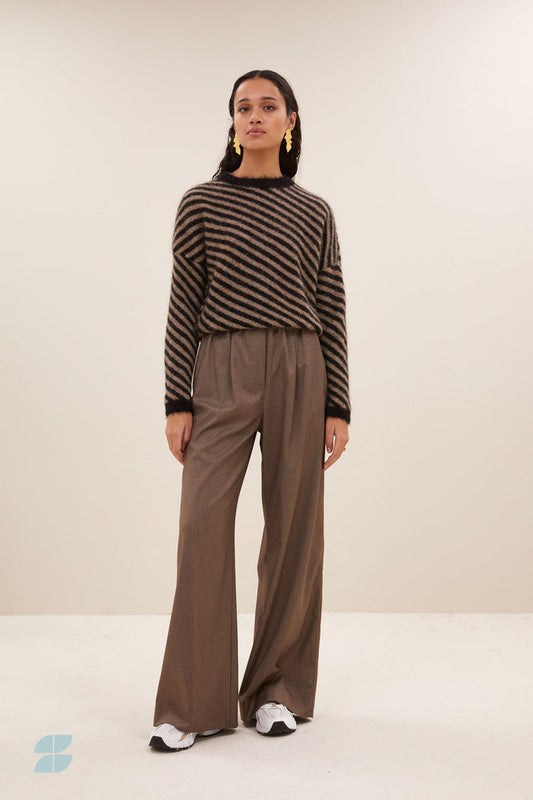 diagonal natural pullover | biscuit