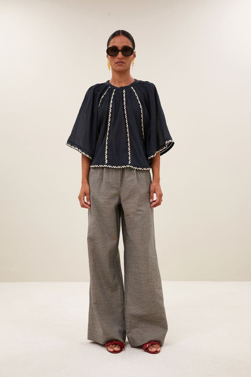 Blouse Emmi Embroidery - Charcoal