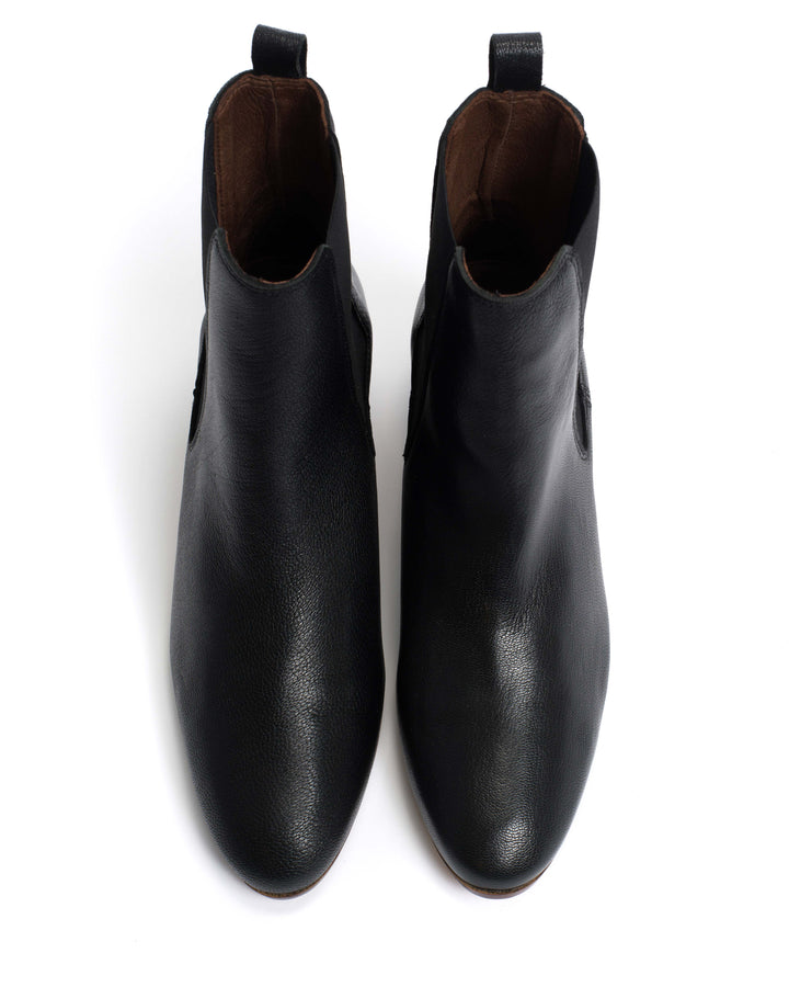 Boots Grained Goat Black AW25